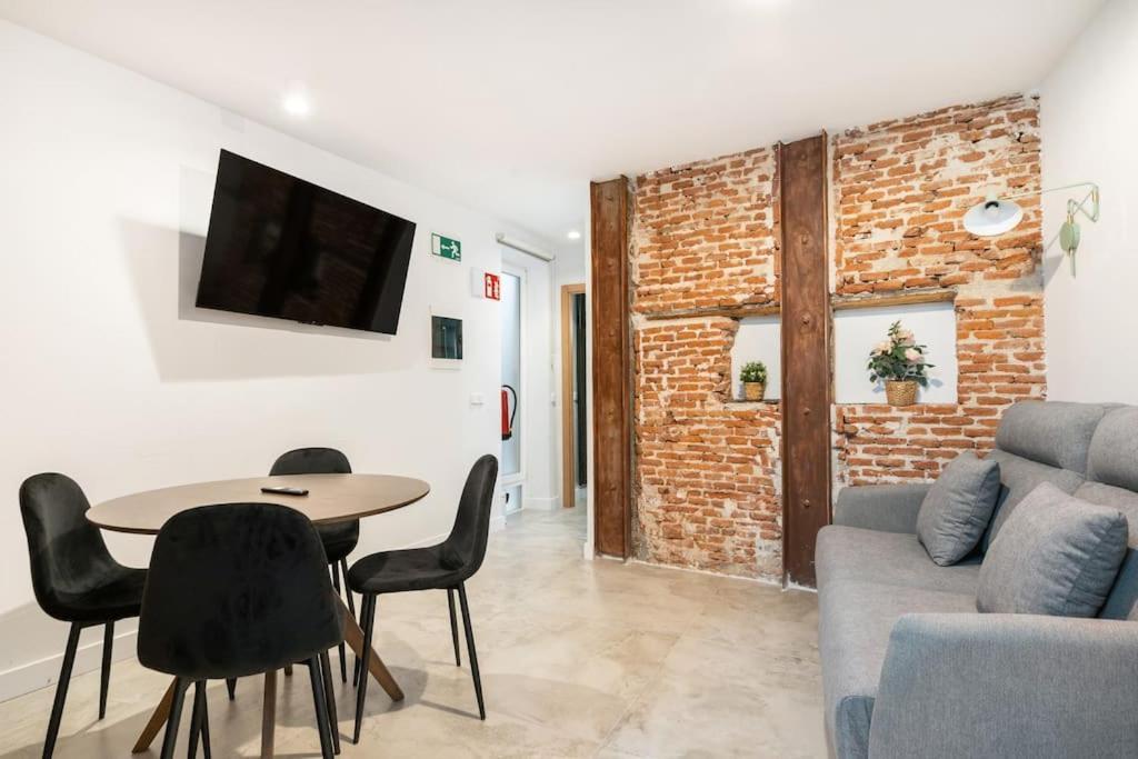 Nice Flat In Lavapies At Street Level S23A Madrid Eksteriør billede
